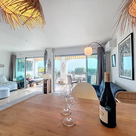 Riviera-king-studio Apartment